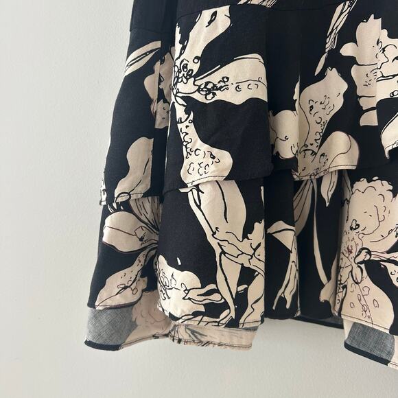 Cabi Floral Tiered Mini Skirt Sz M - Picture 4 of 6
